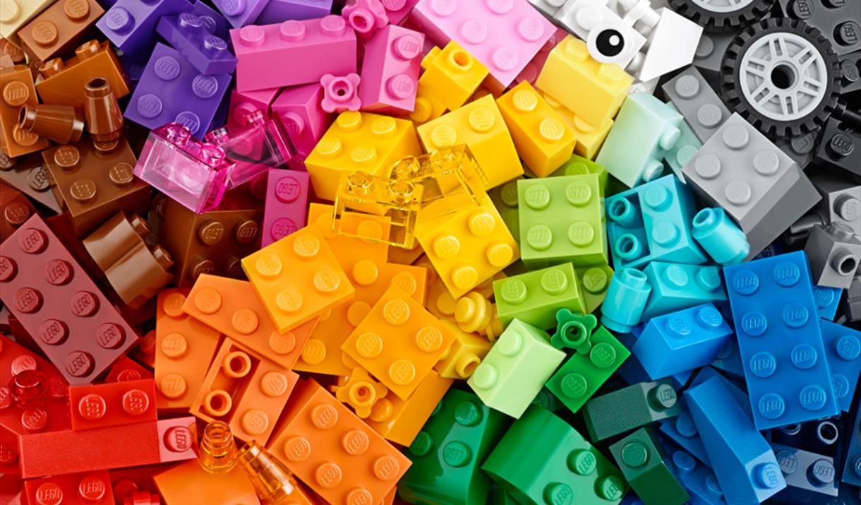 LEGO® Imagination Club