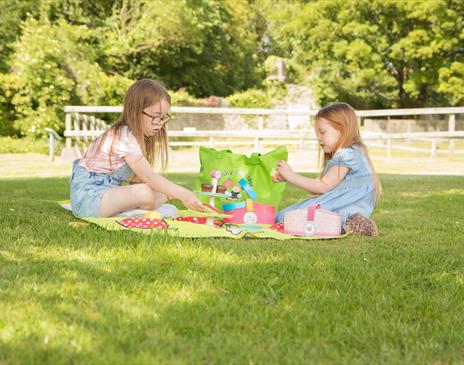 Little People's Picnic – A Manx Language Adventure