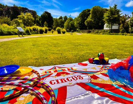Little People's Picnic – Juggling Jamboree