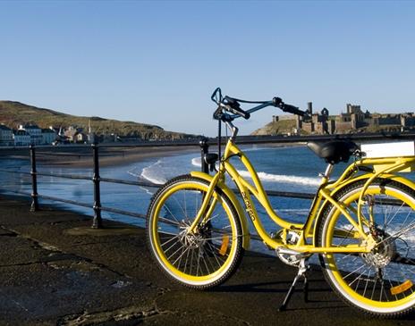 Pedego Yellow Peel Castle