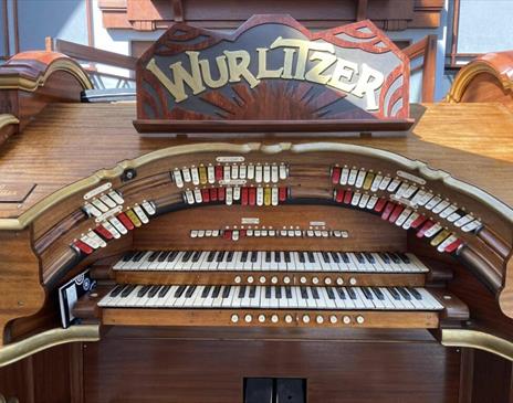 WURLITZER ORGAN CONCERTS