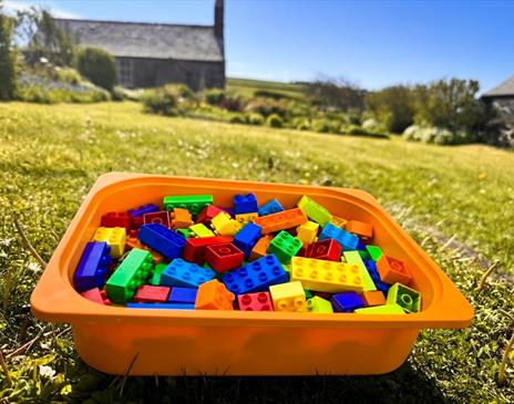 Mini Manxies: DUPLO® Imagination Club