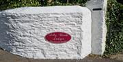 Lilybank Lodges Entrance