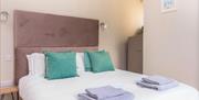 Isle of Man holiday cottages. Palm Villa Port Erin, Ground floor master bedroom, Three bedroom holiday cottage by the beach in Port Erin