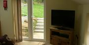 Cott Pundail Lounge With Access To Garden