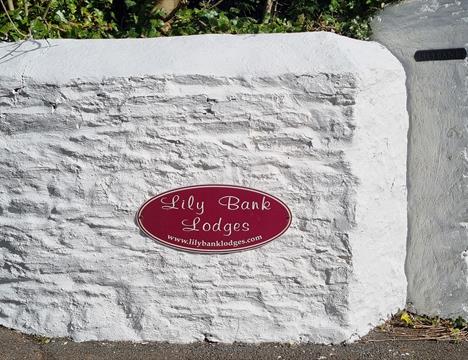 Lilybank Lodges Entrance