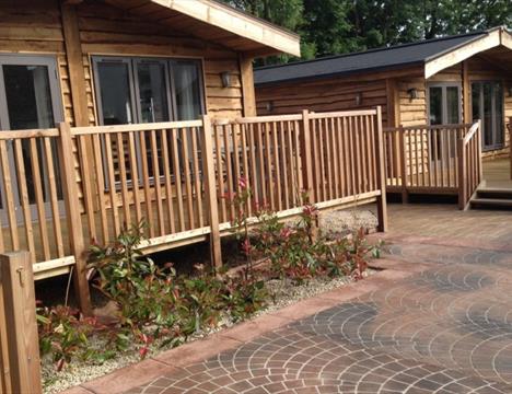 Lily Bank Lodges