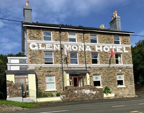 The Glen Mona Hotel is a traditional stone built Manx building. Three suites of rooms are available on the Second floor, which are accessible via step