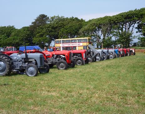 Southern Vintage Engine and Tractor Club Two Day Vintage Show