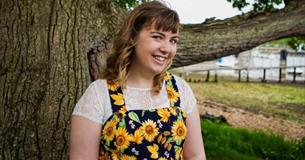 Photo of Amy Jolliffe, performance at Mountbatten Isle of Wight, music event, what's on