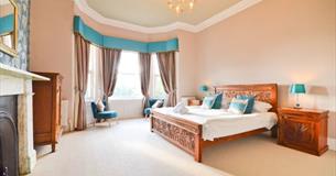 Double Bedroom at Clevelands Country House, Self Catering, Wroxall