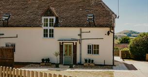 Outside view of Dairyman's Cottage, Tapnell Farm, Self-catering, West Wight, Isle of Wight