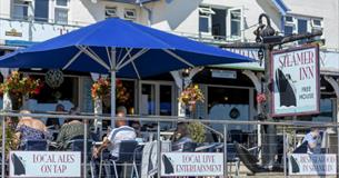 Isle of Wight - Shanklin - The Steamer Inn - Public House - Front Terrace