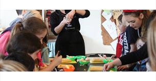 Isle of Wight, Garlic farm, workshops, Childrens Workshop, Garlic Bread Making