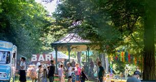 Festival goers enjoying Ventnor Fringe at Ventnor Park, Isle of Wight, art festival, event, what's on - Image credit: Julian Winslow