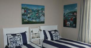 Twin bedroom at The St Leonards, Shanklin, B&B