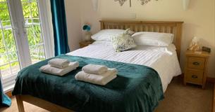 Master bedroom at Jasmine Cottage, Chestnut Mews Holiday Cottages, self catering, Shanklin, Isle of Wight