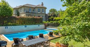 Isle of Wight, Accommodation, Self Catering, Luccombe Villa, Pool