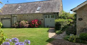 Outside view of The Barn at Buddle Place, self catering, Niton Isle of Wight