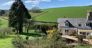 Isle of Wight, Accommodation, Rowborough Cottage, Image Showing beautiful views over Cottage and surrounding countryside