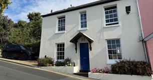 Outside exterior view of India Cottage, self catering, accommodation, Isle of Wight, Ventnor