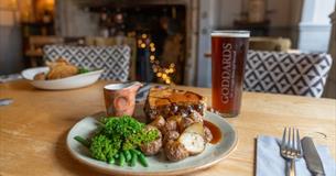 Pie and beer at The Bugle Coaching Inn, Yarmouth, Isle of Wight, eat & drink, local produce