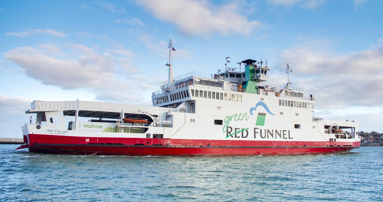 Isle of Wight Ferries - VisitIsleOfWight.co.uk