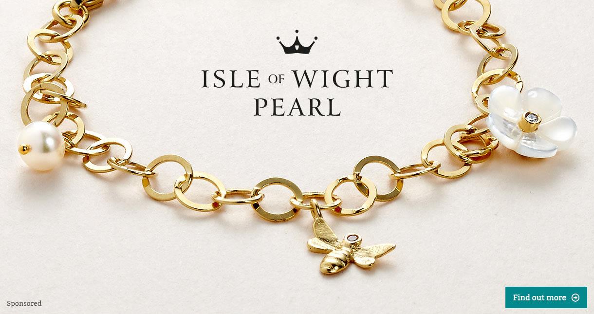 Pearl necklace from Isle of Wight Pearl