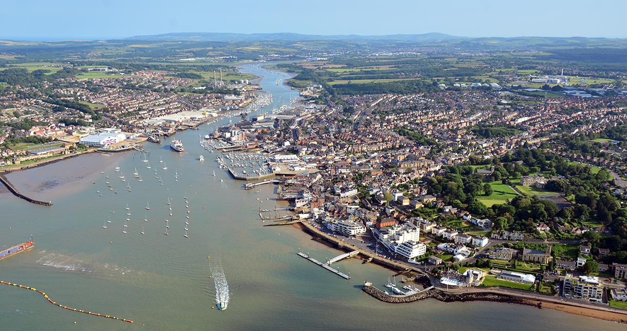 Cowes & East Cowes from the air