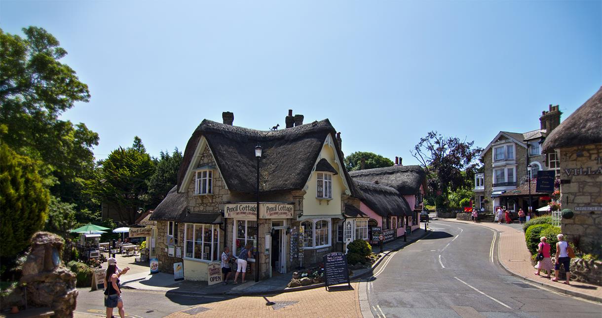 Shanklin Town - Charming seaside town, Isle of Wight