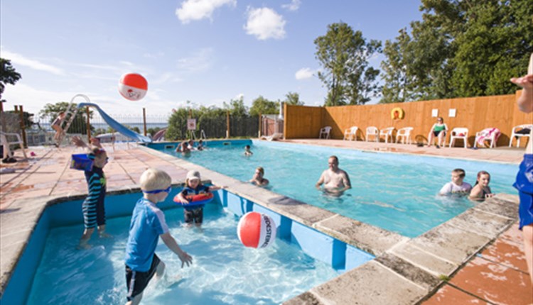 Waverley Park Holiday Centre - EAST COWES - Visit Isle Of Wight