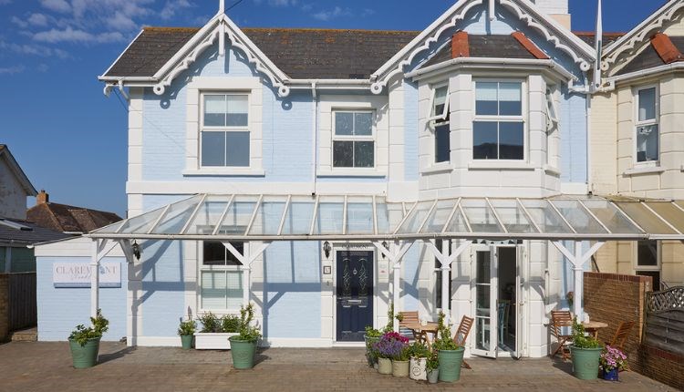 Outside view of Claremont Shanklin, B&B, Guest house, Isle of Wight