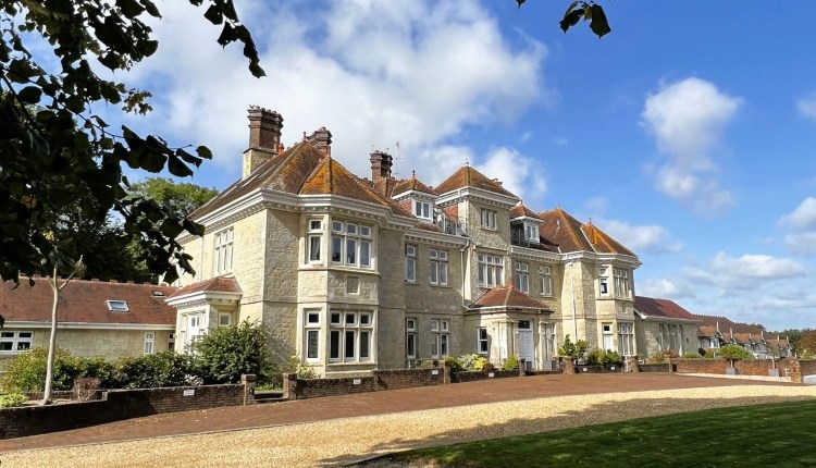 Isle of Wight, Accommodation, Self Catering, 6 Shanklin Manor, Shanklin