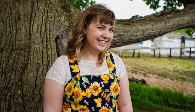 Photo of Amy Jolliffe, performance at Mountbatten Isle of Wight, music event, what's on