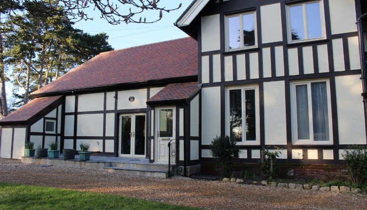 Isle of Wight, Accommodation, Bodwen Corner, Wootton, Ryde, Outside image.