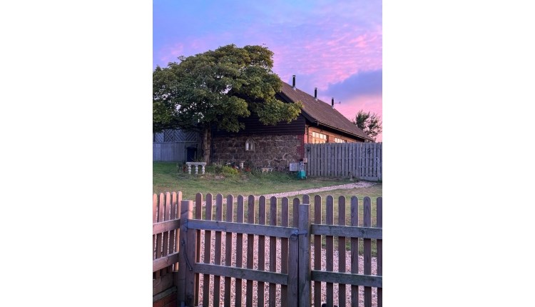 Isle of Wight, Accommodation, Self Catering, Bucks Farm, Shorwell, Garden and Cottage