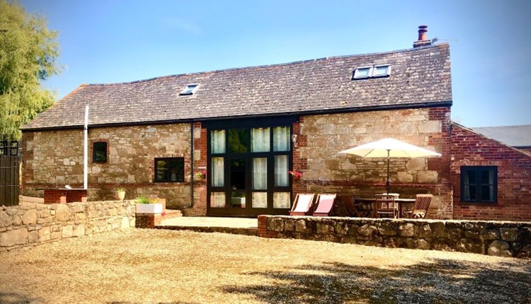 Isle of Wight, Accommodation, Self Catering, Bunts Hill Barns, Converted Barn