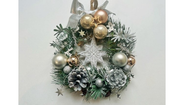 Isle of Wight, Things do to , Christmas Wreath Workshop, Ryde, Arts and Crafts