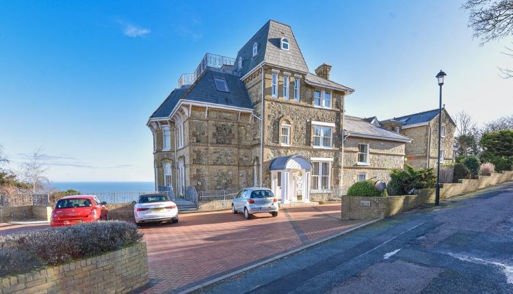 Exterior view of apartment building, self catering, Shanklin, Isle of Wight