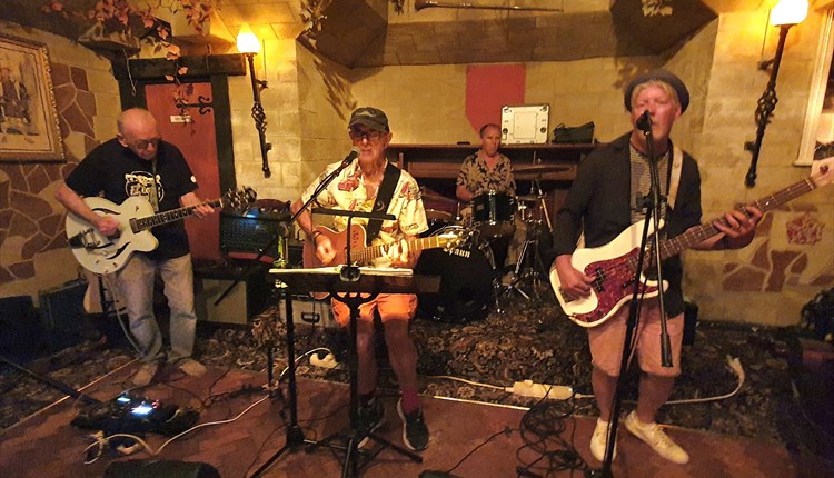 Live music at goddards brewery, Isle of Wight, whats on, music events