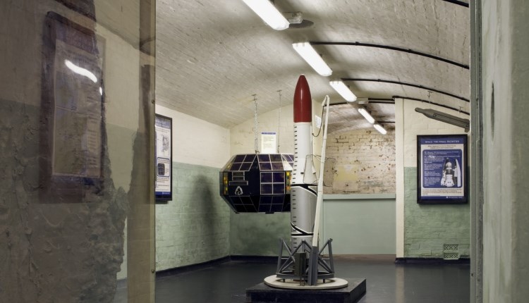 Isle of Wight, Things to do, Guided Walks, Needles New battery,