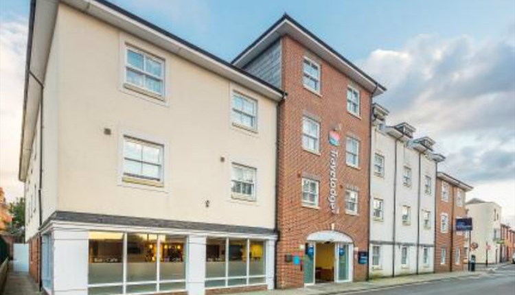 Isle of Wight, Accommodation, Hotel, NEWPORT, Travelodge