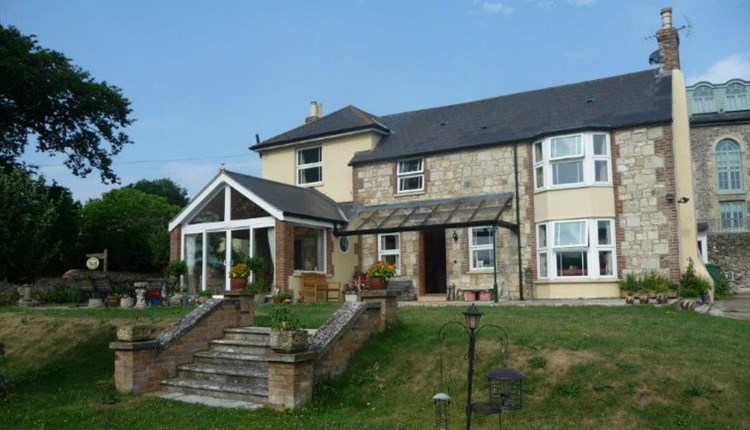 Outside view of Ivy Hall Bed & Breakfast, Wootton, Isle of Wight