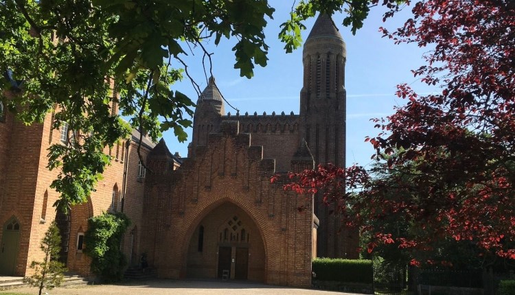 visit isle of wight, things to do, entrance to Quarr Abbey