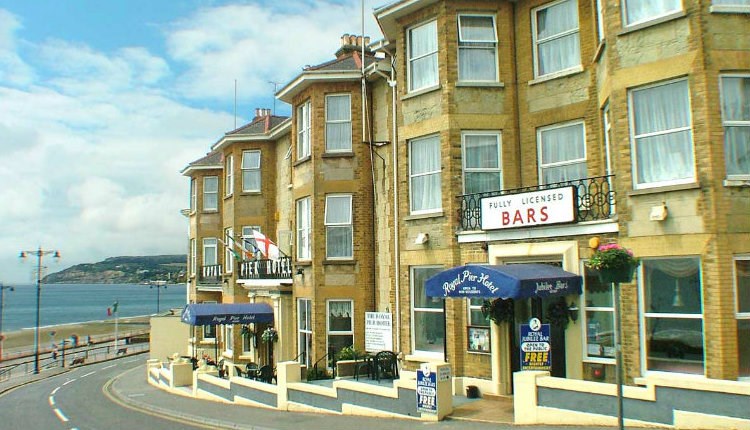 Royal Pier Hotel