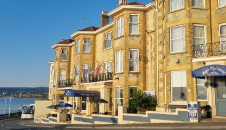 Isle of Wight, Accommodation, Royal Pier Hotel, Sandown, exterior