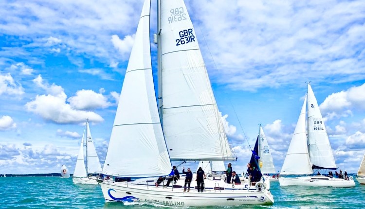 Isle of Wight, Things to do, Sailing during Cowes Week, Salty Sailing, Crew