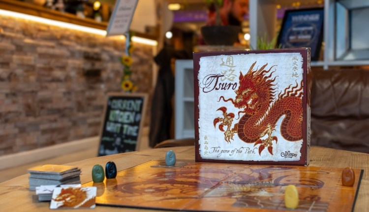 Isle of Wight, Things to Do, eating out, Newport, Snacks and Ladders, Board Game cafe, Oriental Board Game