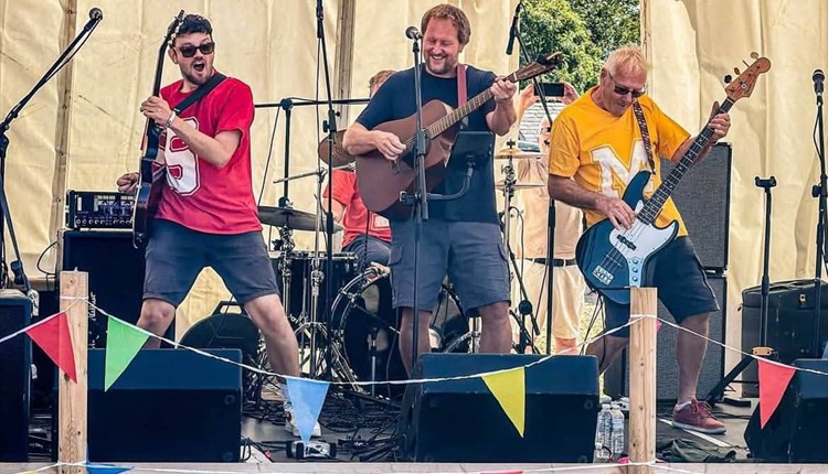 Live music at Goddards brewery, Isle of Wight, whats on, October events