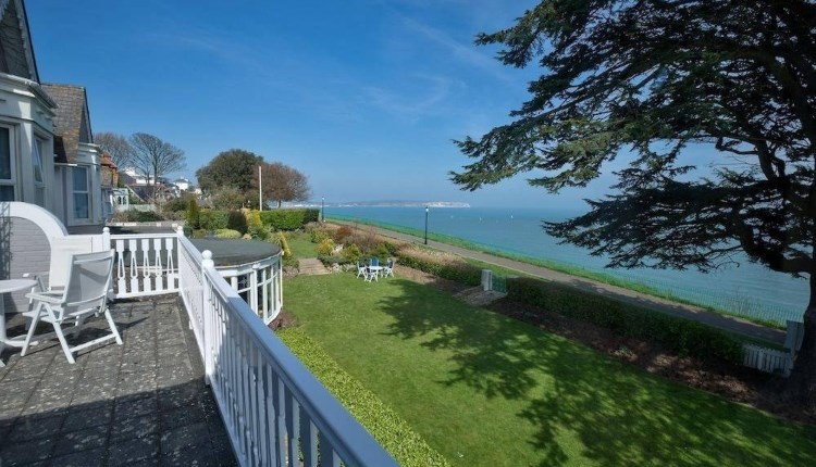 Isle of Wight, Accommodation, Hotels, The Brunswick, Shanklin, Balcony and Seaviews